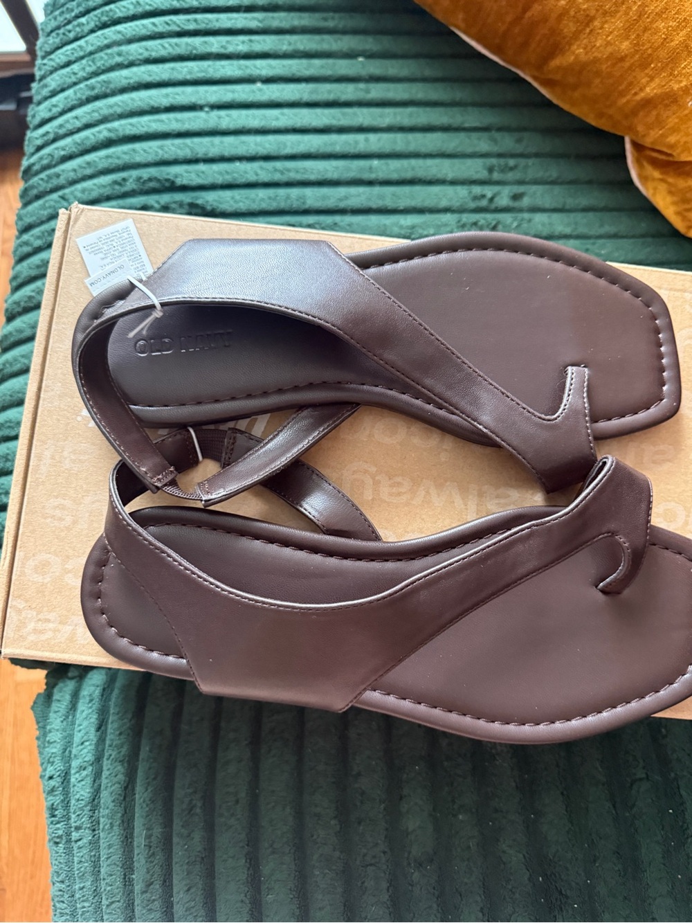 Old Navy Dark Brown Faux-Leather Thong Sandals